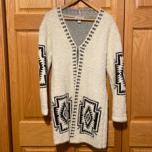 Pink Cattlelac Aztec printed long line think cardigan size large